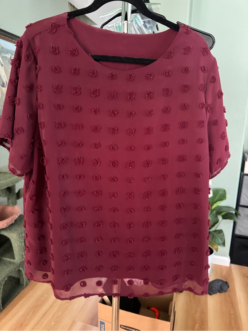 Women's Textured Dot Chiffon Top - Burgundy